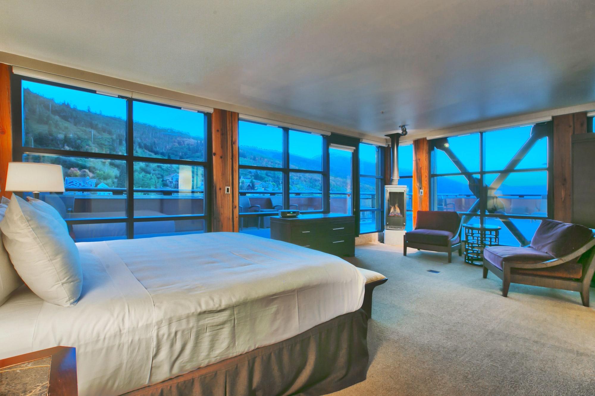 Main & Sky Villa Park City Eksteriør billede
