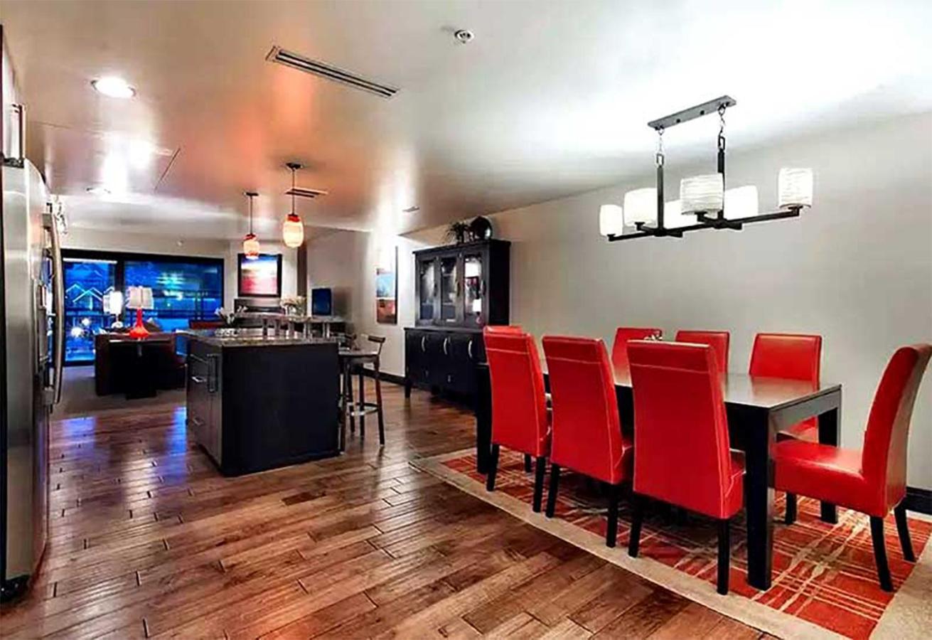 Main & Sky Villa Park City Eksteriør billede