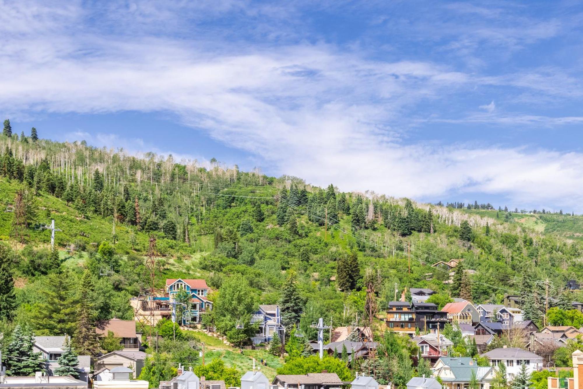 Main & Sky Villa Park City Eksteriør billede