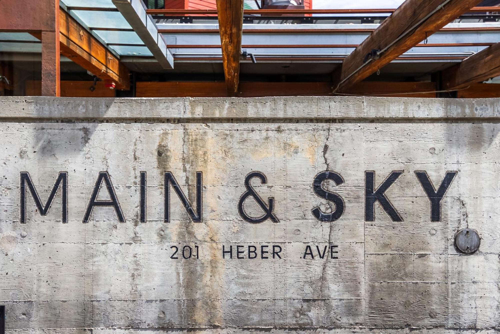 Main & Sky Villa Park City Eksteriør billede
